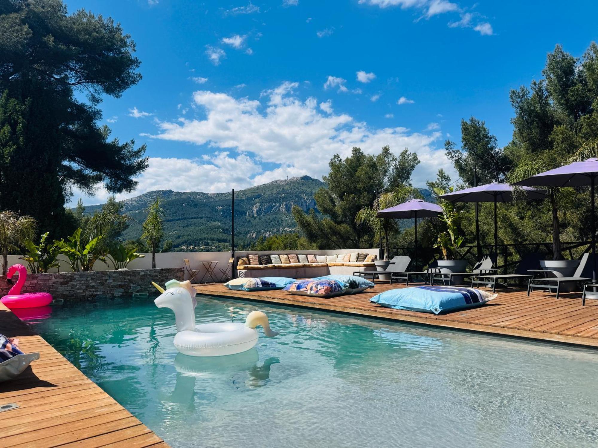Villa Holistika : Bed And Breakfast / Pool / Air Conditioning/ Mont Faron Toulon Bagian luar foto